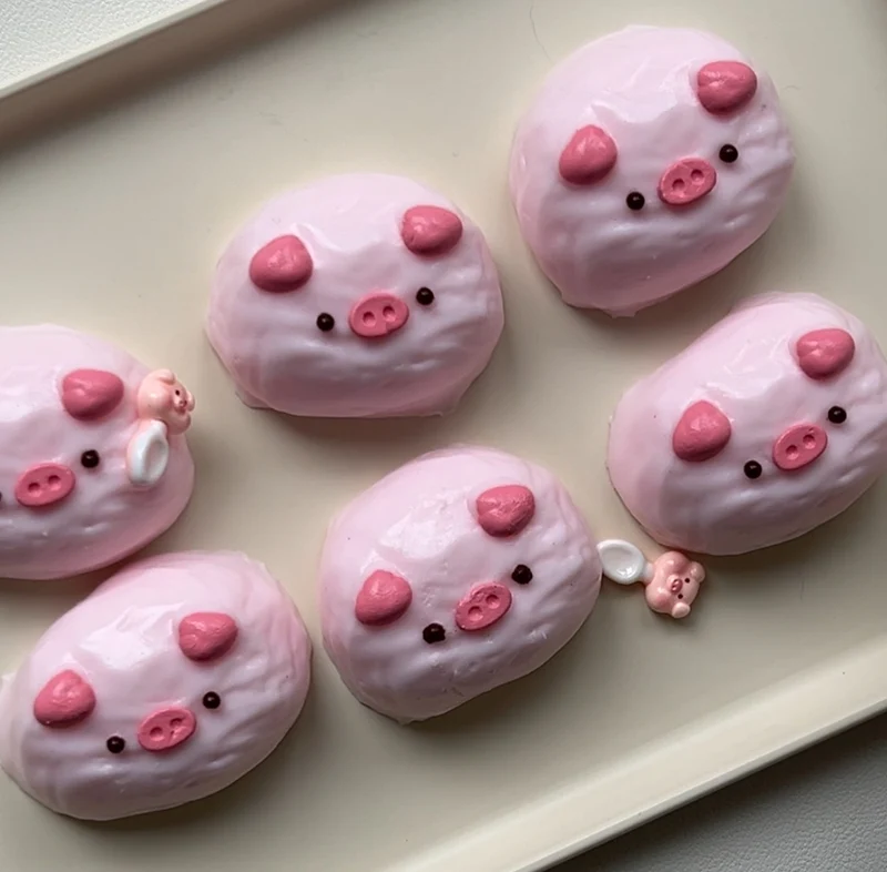 Piggy Head