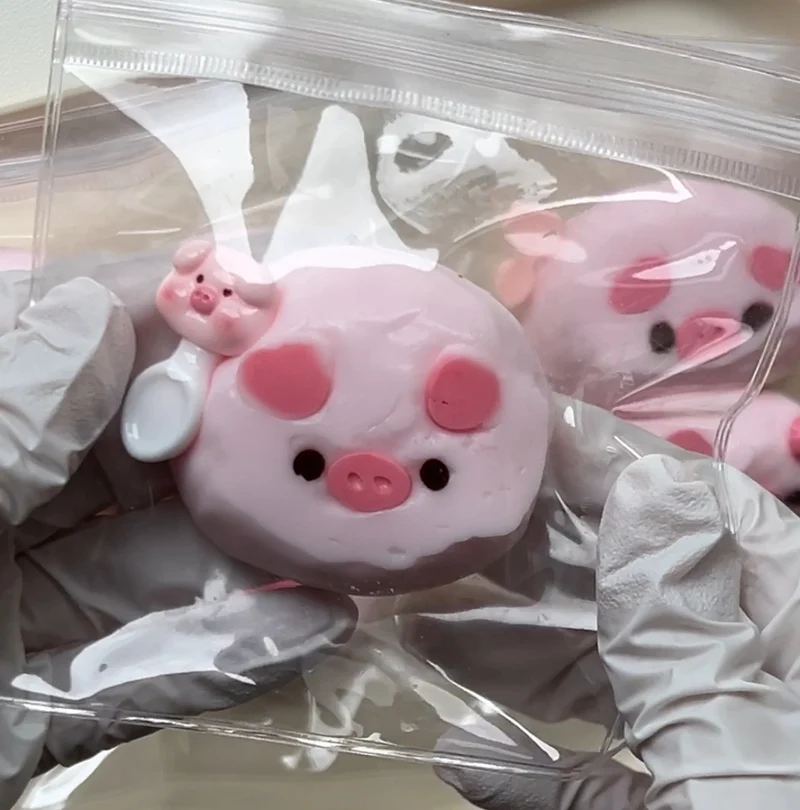 Piggy Head