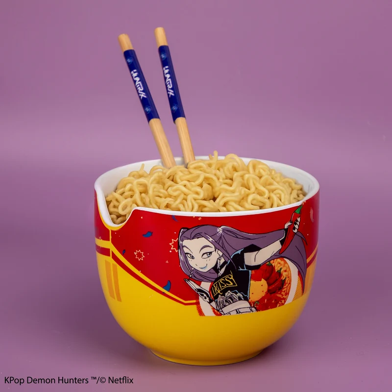 Mira Spice Queen Ramen bowl with Chopsticks