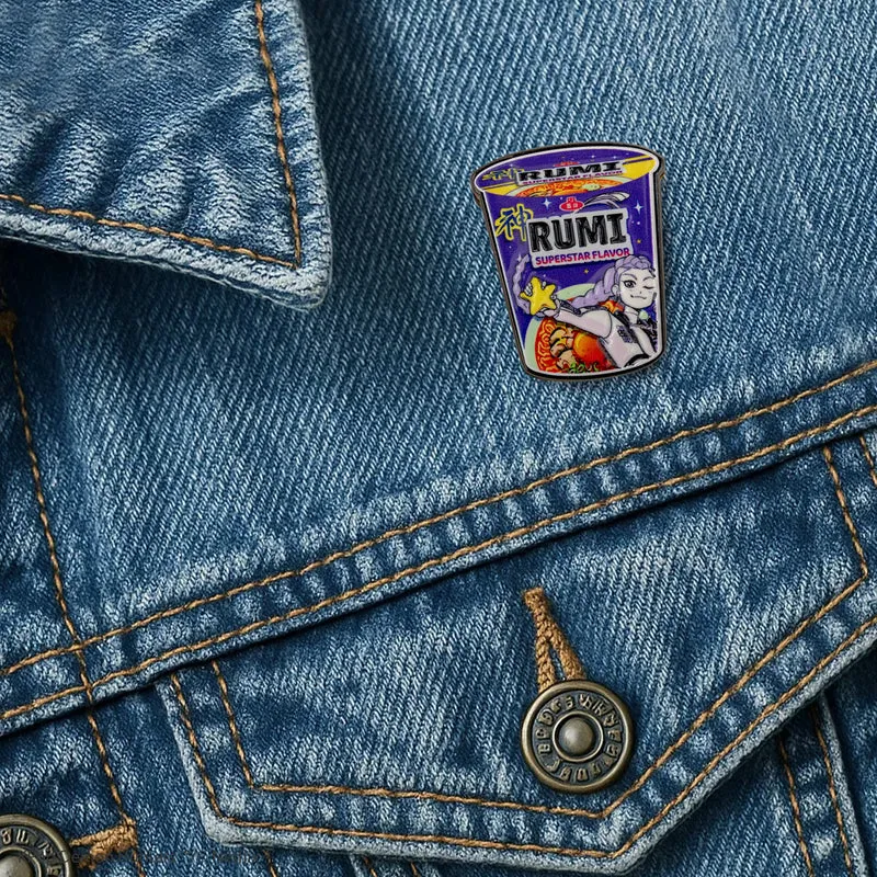 Rumi Superstar Flavor Noodles Pin