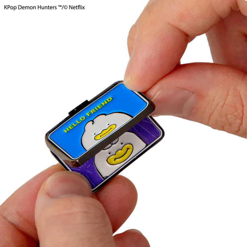 Rujinu Letters Pin