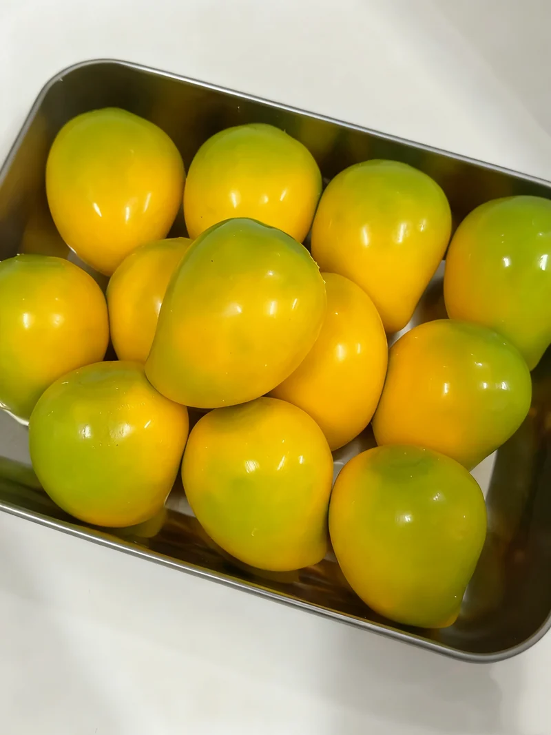 Color Changing Mango Stress Ball Squishy Stress Relief Decompression Toy