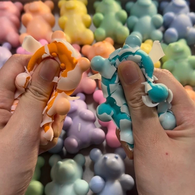Crunchy Wax Gummy Bear（2pc)