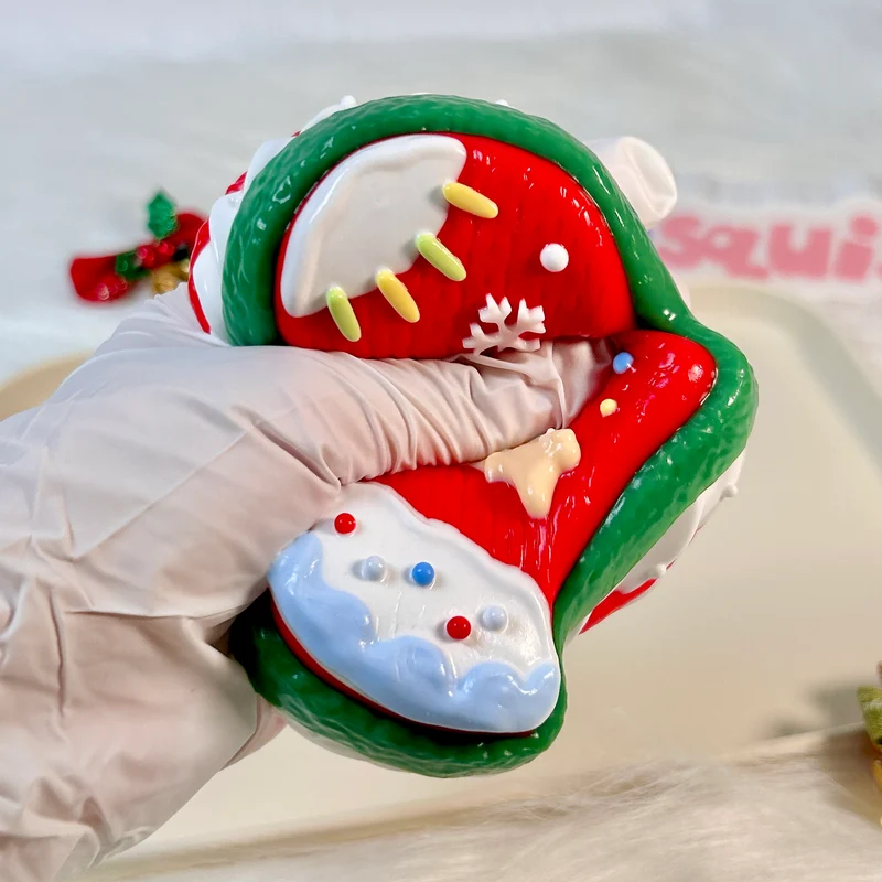 Christmas Gloves Cookie