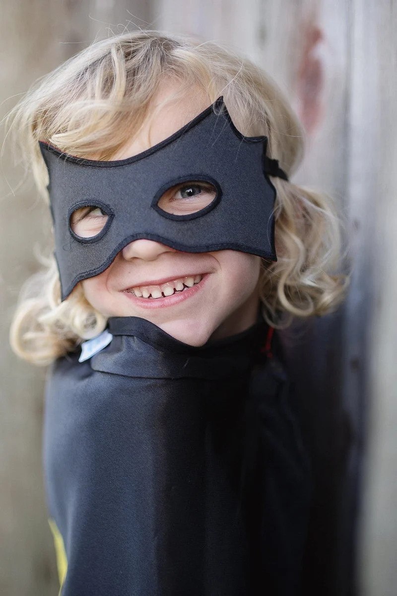 Reversible Spider and Bat Cape with Matching Mask Size 3-4