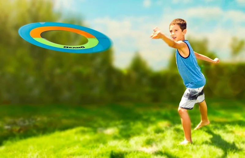 Toysmith Beamo 20-Inch Flying Hoop Soft Rim Outdoor Toss Game