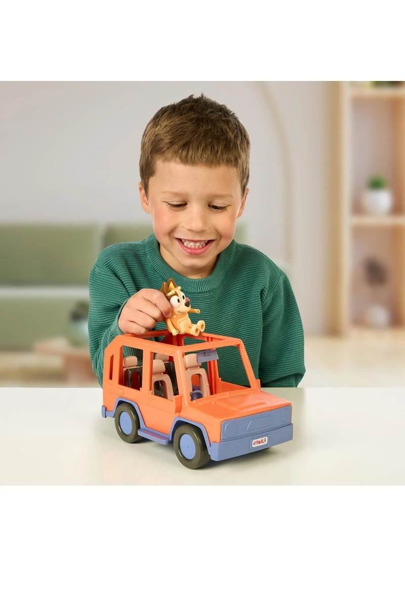 Bluey Heeler Family Road Trip 4WD Vehicle with Chilli Figure Toy