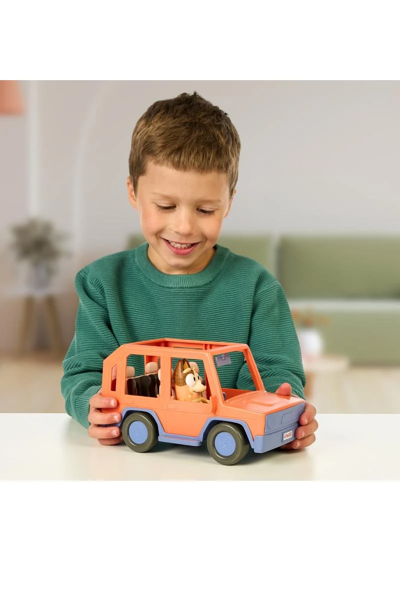 Bluey Heeler Family Road Trip 4WD Vehicle with Chilli Figure Toy