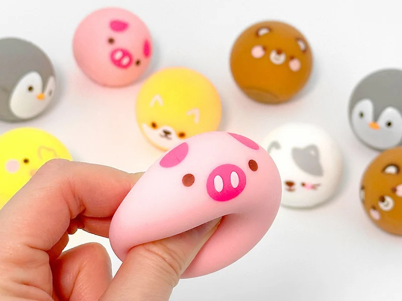 Figurine squishy mochi animal surprise