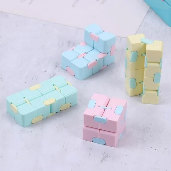 Infinity Cube Pastel