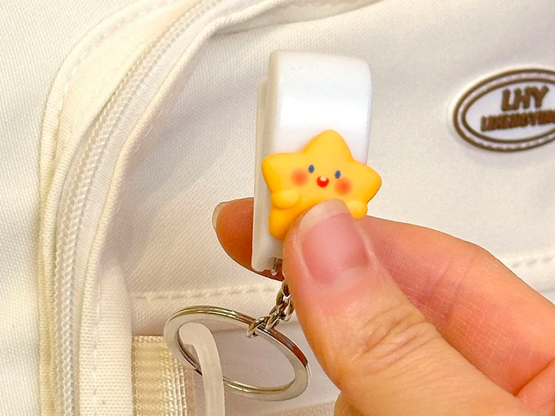Porte-clés mini agrafeuse étoile