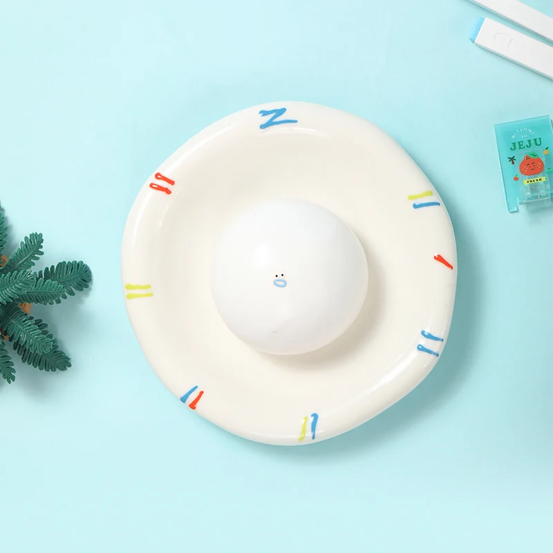 Emoji White Mochi Taba Squishy