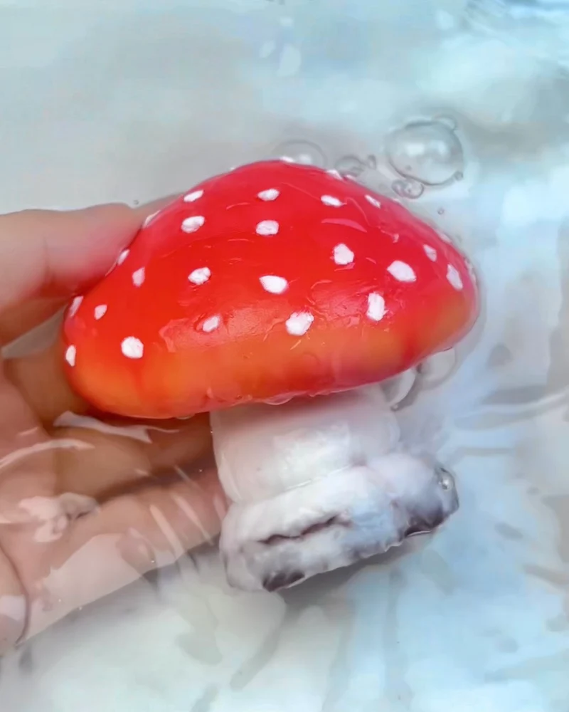🍄 Mushroom Squishy Stress Relief Decompression Toy