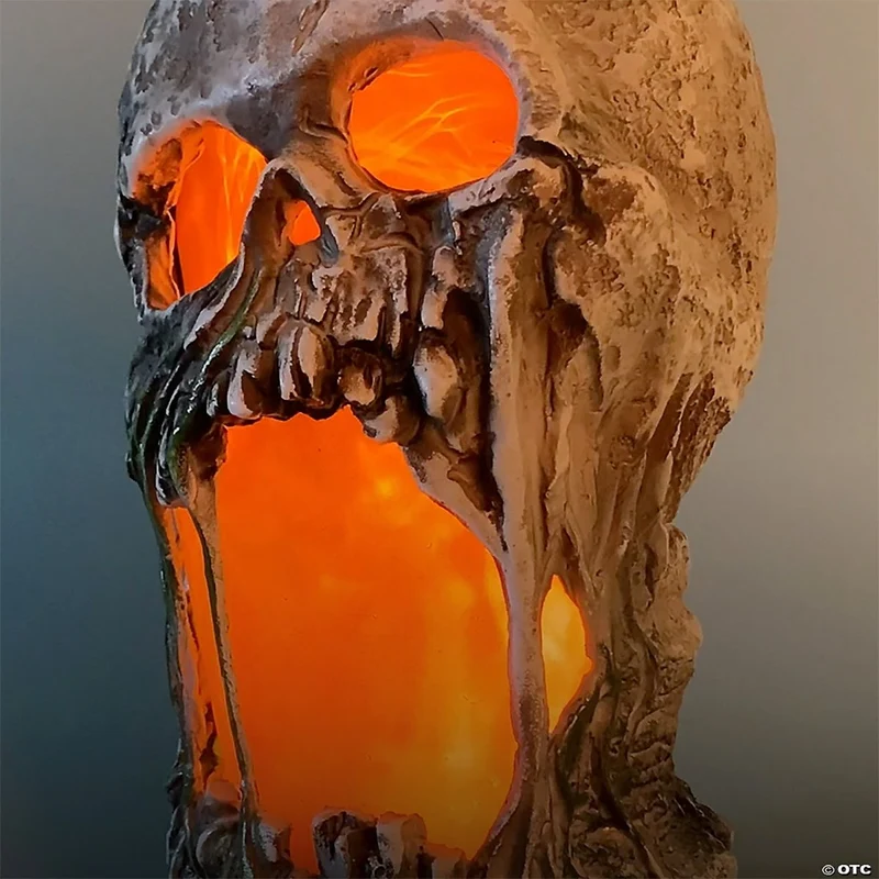 Flaming Rotted Skull