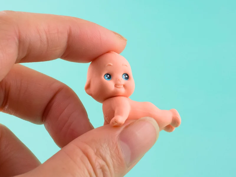 Gomme bébé sur le ventre - Iwako