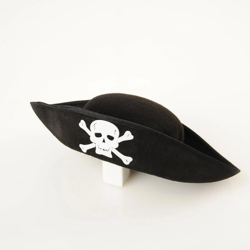 Felt pirate hat for adults