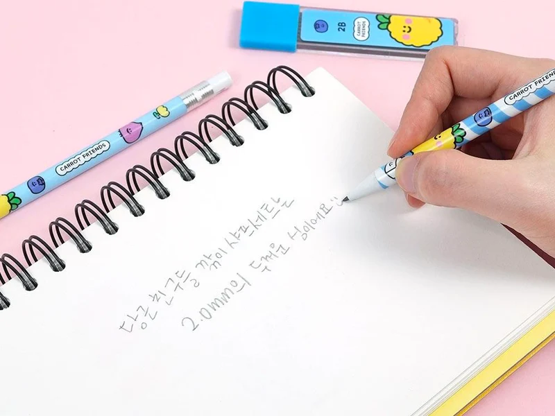 Set crayons et mines Carrot Friends - Fraise