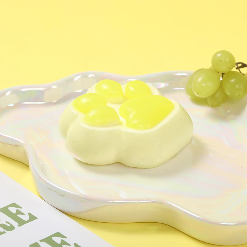 Green Grape Cat Paw Taba Squishy