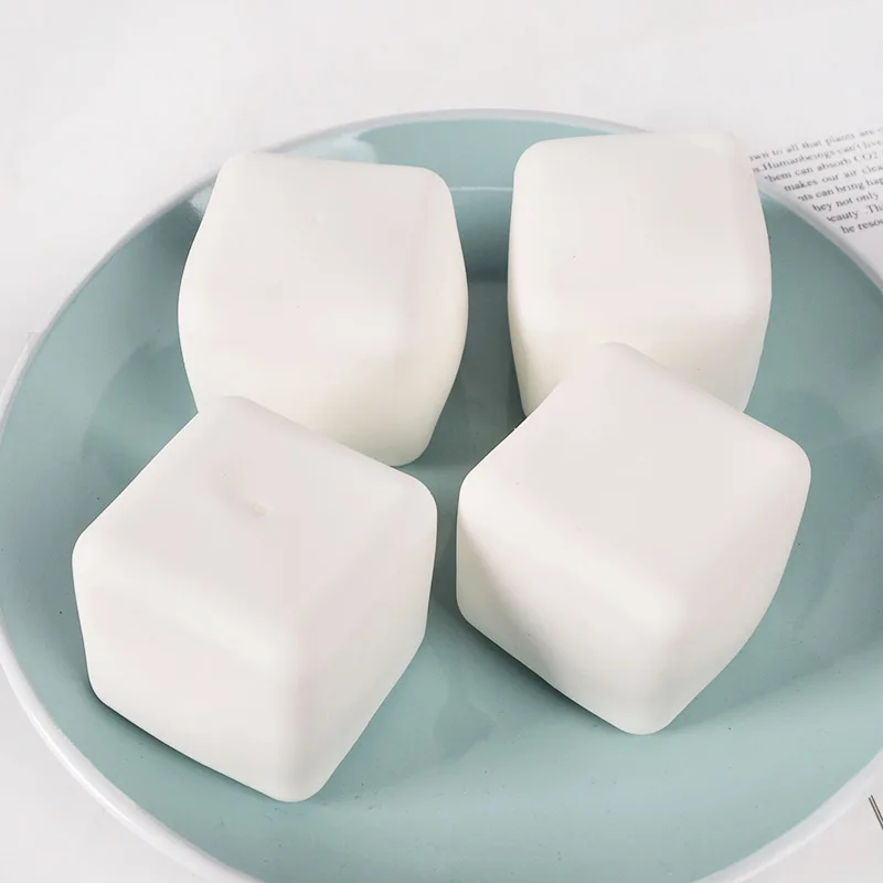 Squishy Tofu Sensoriel Anti-Stress
