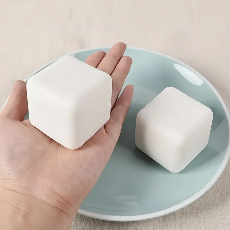 Squishy Tofu Sensoriel Anti-Stress