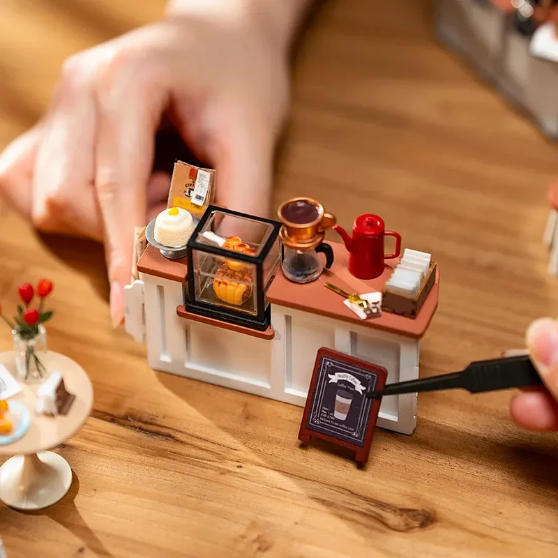 Rolife Flavory Café Miniature House kit