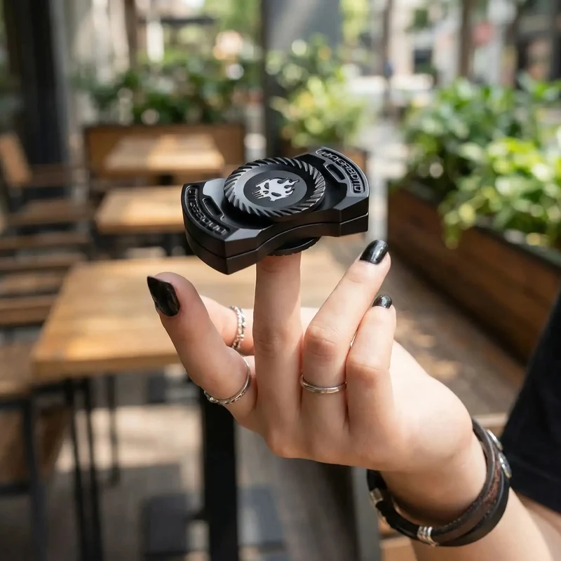Hand Spinner Métal 3 en 1 – SkullFire
