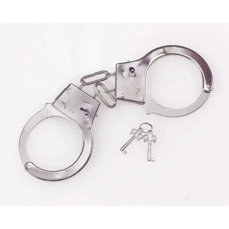 Lightweight metal handcuffs