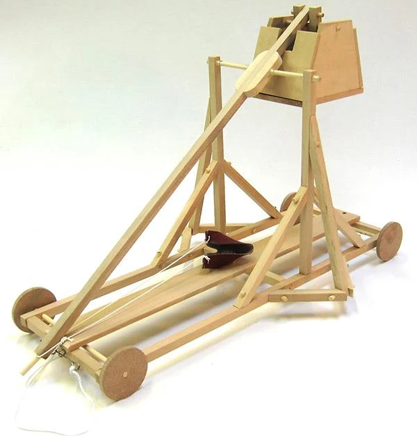 Pathfinders Medieval Trebuchet / Trébuchet médiéval