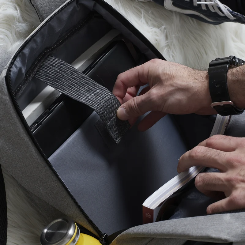 SAC A DOS ORDINATEUR AVEC BRANCHEMENT USB 16L