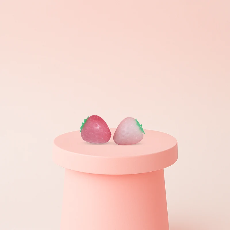 UV Color-Changing Strawberry Squishies Stress Relief Toy