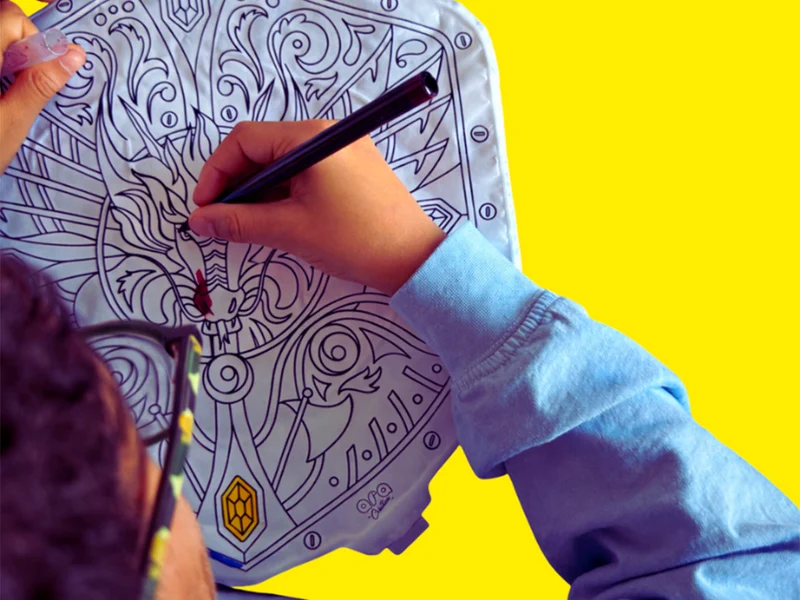 Coloriages gonflables - Epée avec led et bouclier - Ara Créative