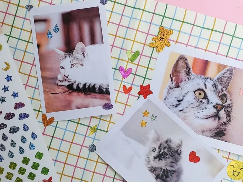 3 planches de stickers - formes holographiques 2