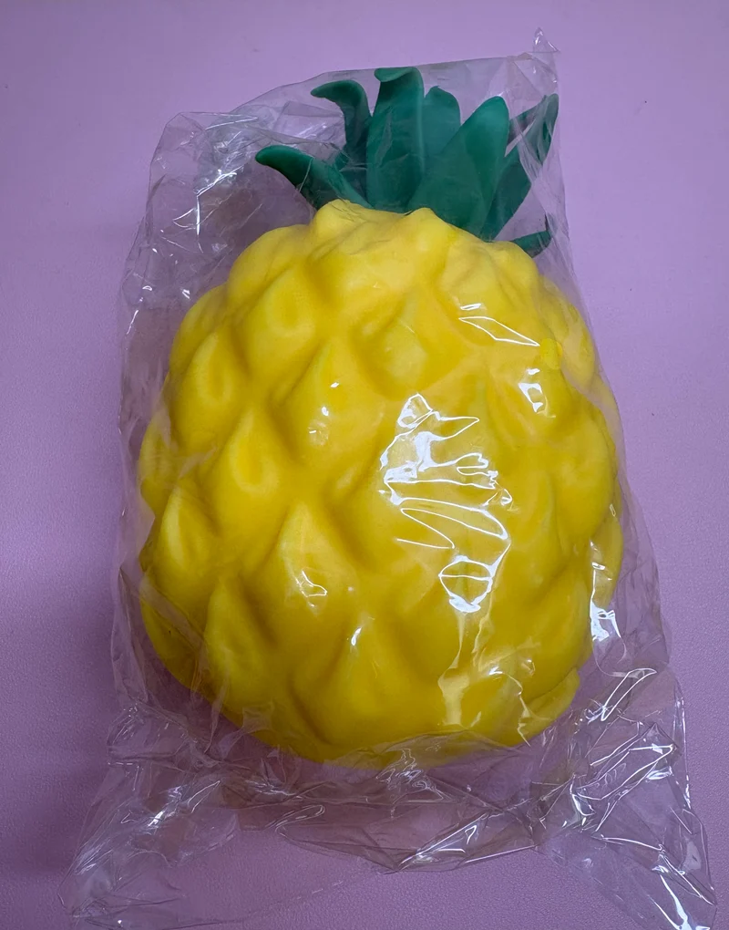 Jumbo Pineapple