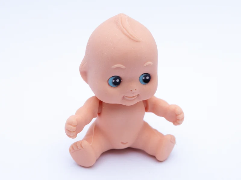 Gomme bébé assis - Iwako