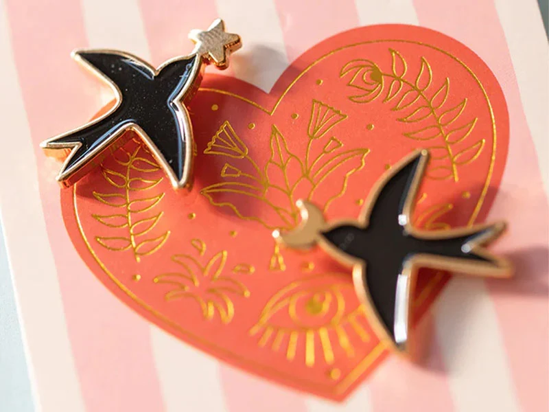 Lot de 2 Pin's Hirondelles Swallows - ATWS