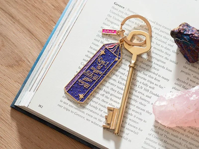 Porte-clés en émail Crystal - ATWS