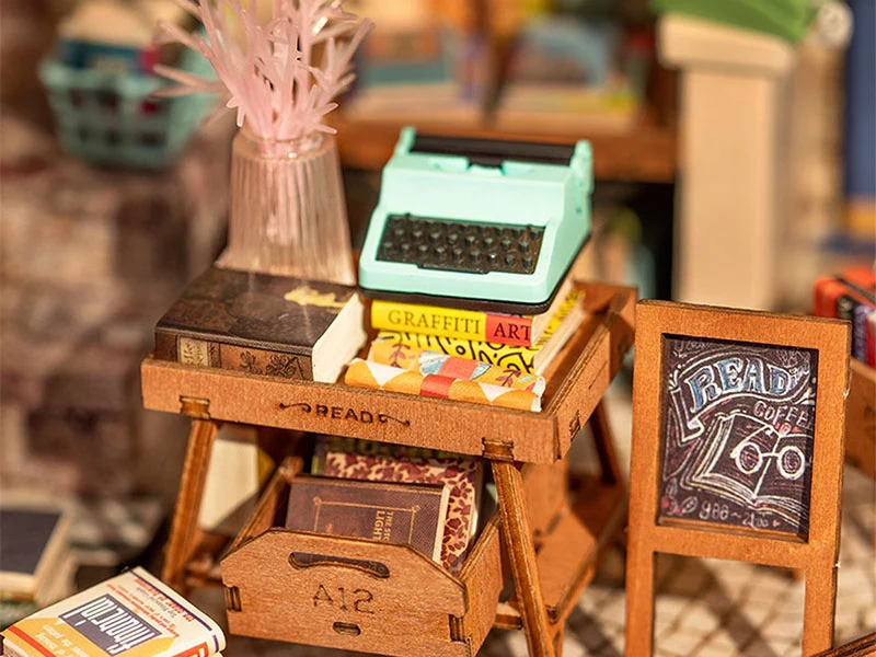 Pièce miniature Librairie du coin DIY - Rolife