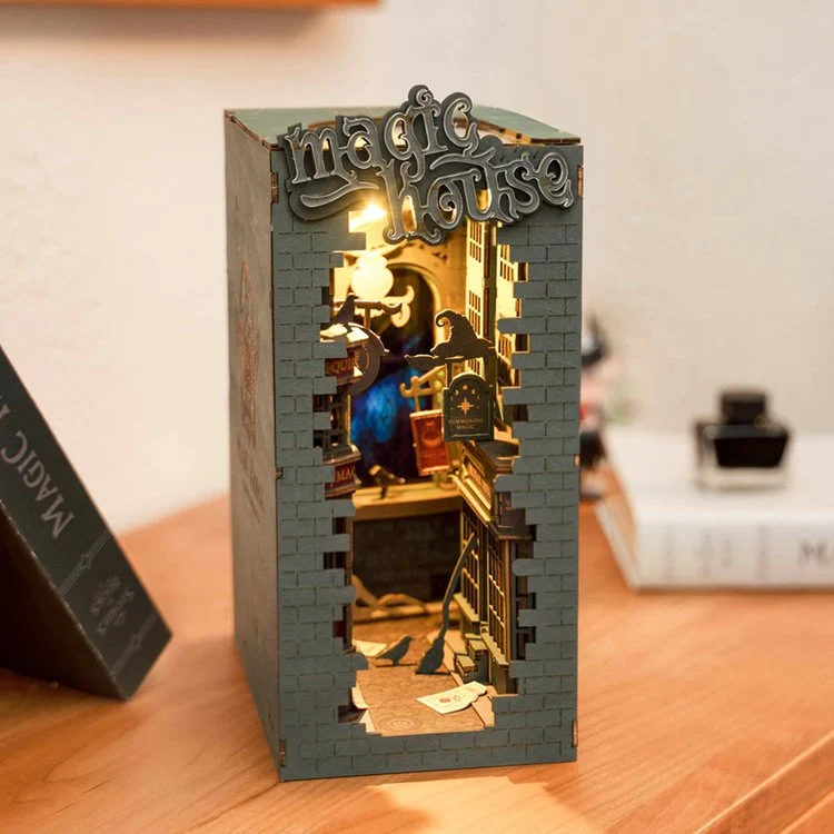Magic House Bookshelf Diorama Book Nook - DIY kit