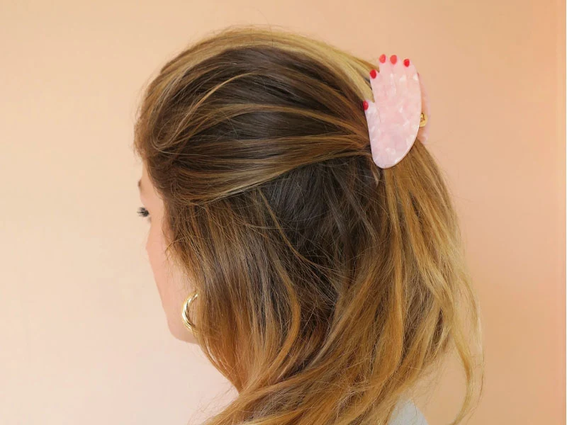Pince à cheveux - Main