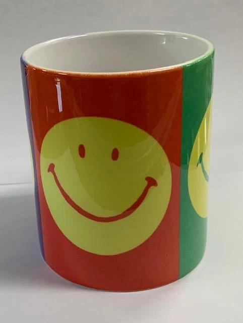 Three Happy Faces Mug / Tasse à Trois Visages Heureux