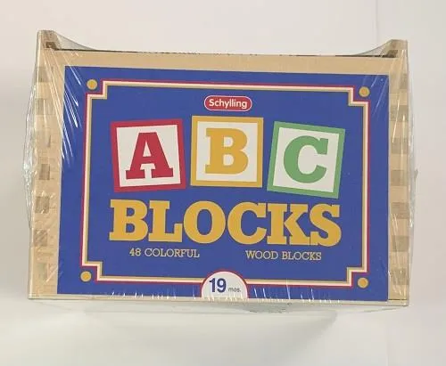 Alphabet Wooden Blocks/Blocs en bois de l'alphabet