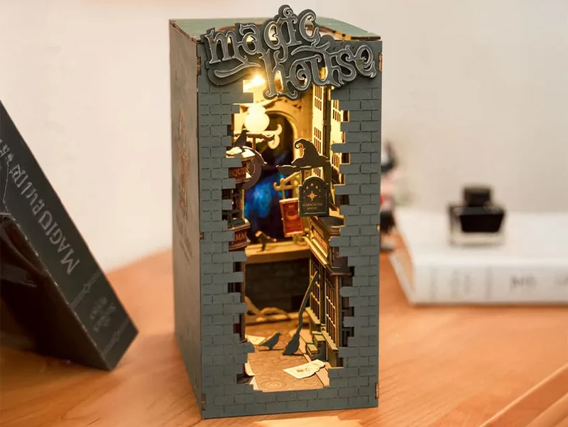 Book Nook - Pièce miniature - Magic House - Rolife