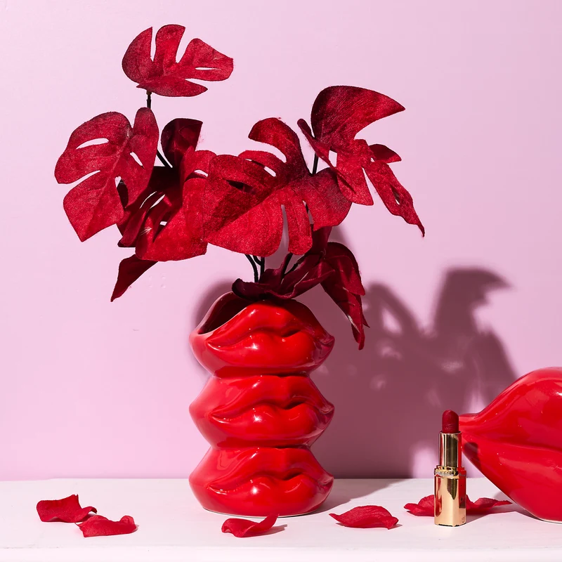 VASE KISS