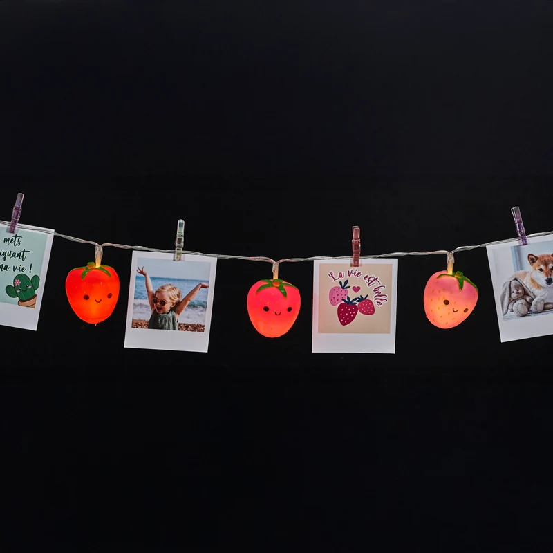 GUIRLANDE CLIPS KAWAII FRAISES