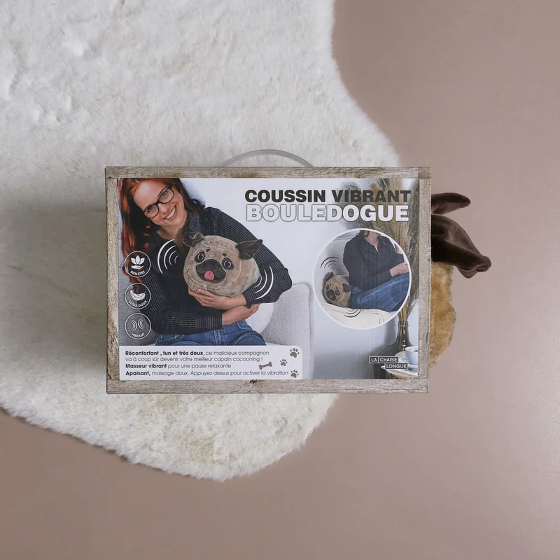 COUSSIN VIBRANT BOULEDOGUE
