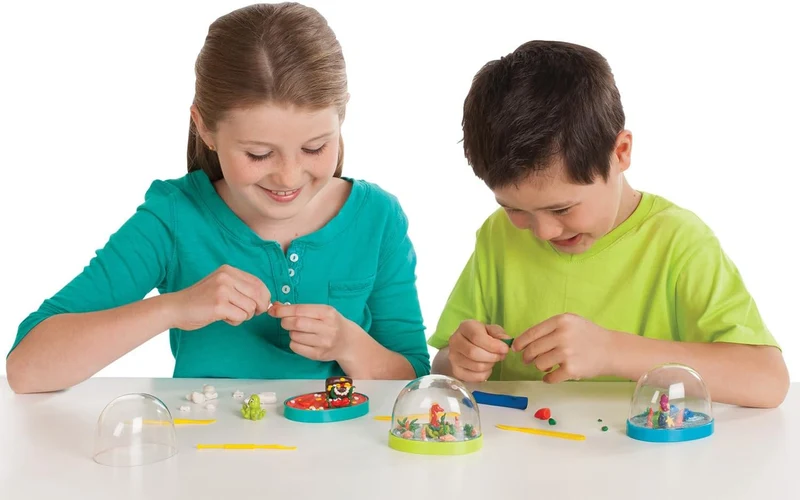 Make Your Own Water Globes: Axolotls Kit