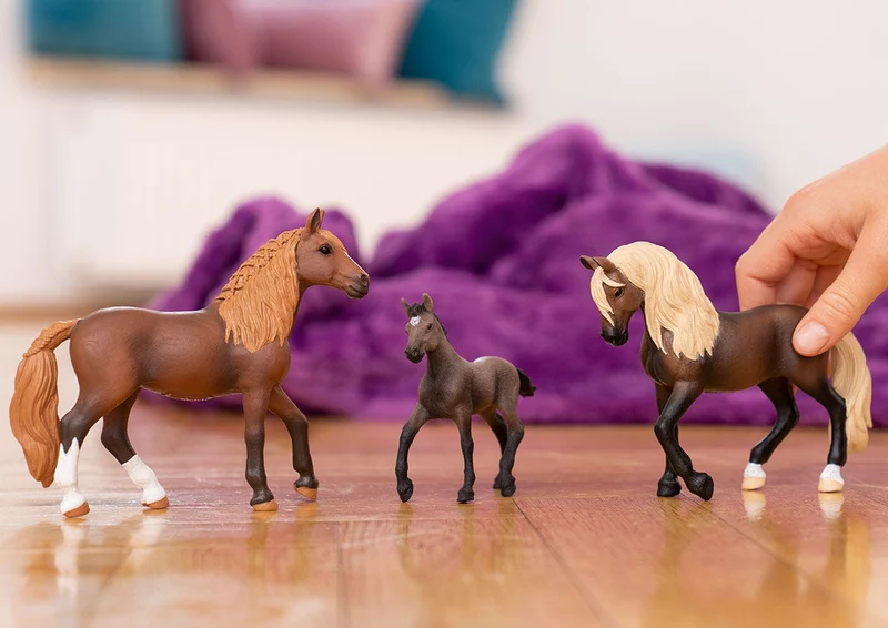 Schleich Horse Club Peruvian Paso Stallion Figurine Hand Painted Toy