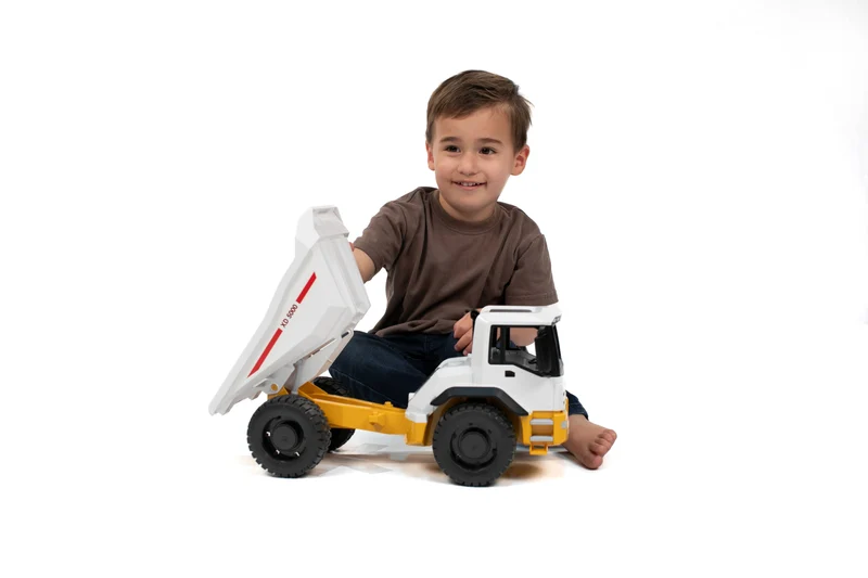Bruder Roadmax Dump Truck 1:16 Scale Toy Construction Vehicle