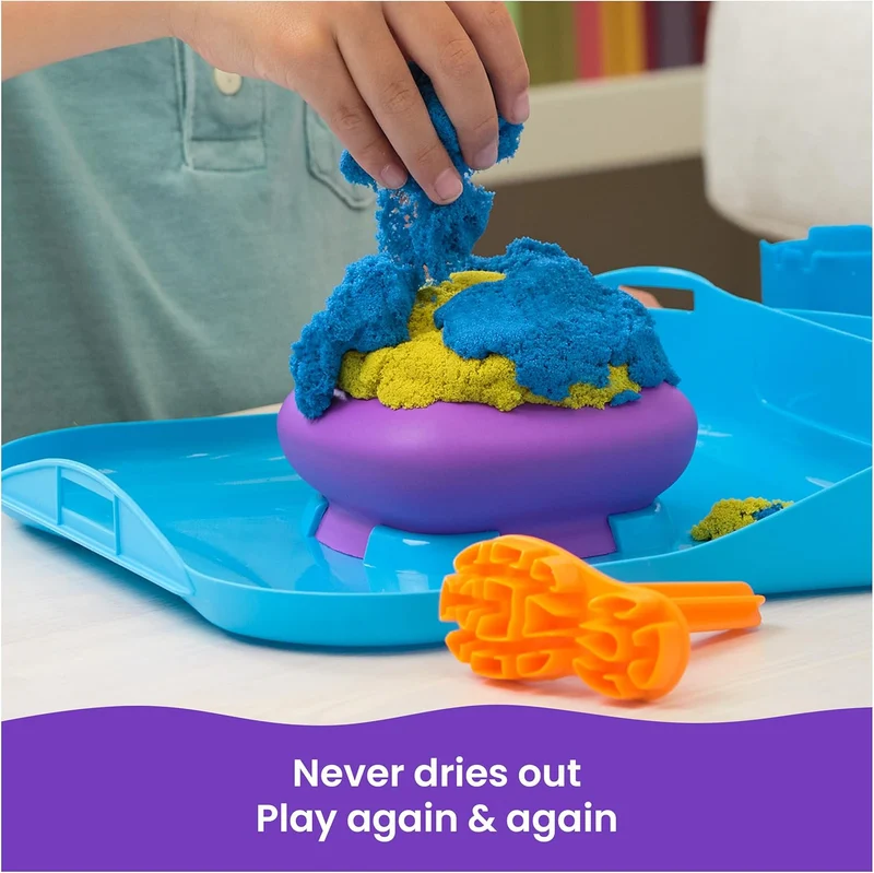Kinetic Sand SquishMotion Playset with 1lb Pink Yellow Blue Sand
