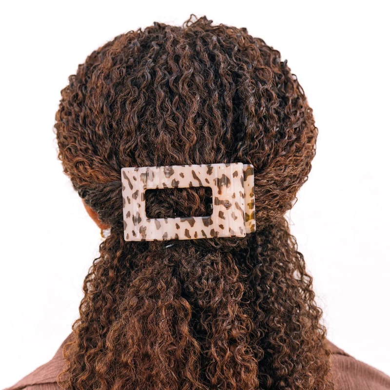 Blonde Tortoise Medium Flat Rectangle Hair Clip for Comfortable Hold